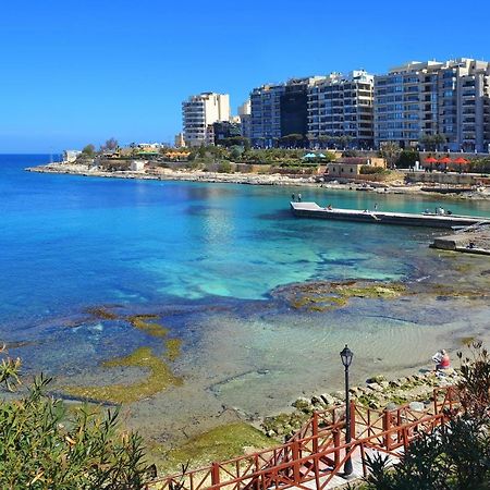 Appartement Picturesque Sliema Pad Steps From The Seafront Extérieur photo