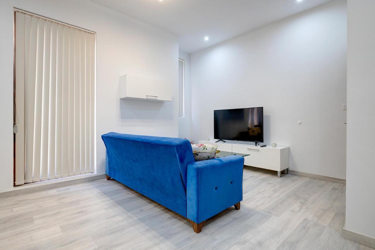 Appartement Picturesque Sliema Pad Steps From The Seafront Extérieur photo