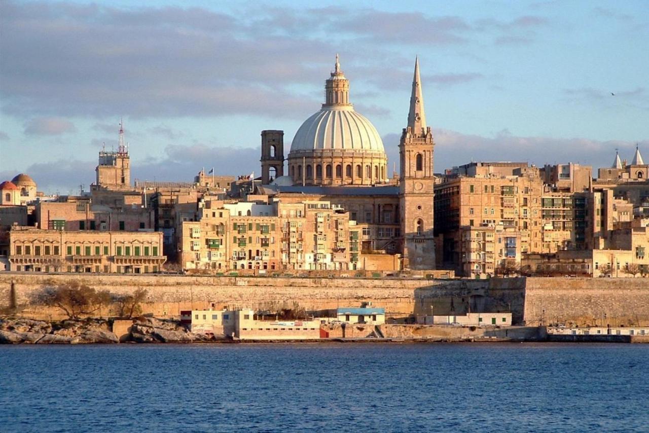 Appartement Picturesque Sliema Pad Steps From The Seafront Extérieur photo